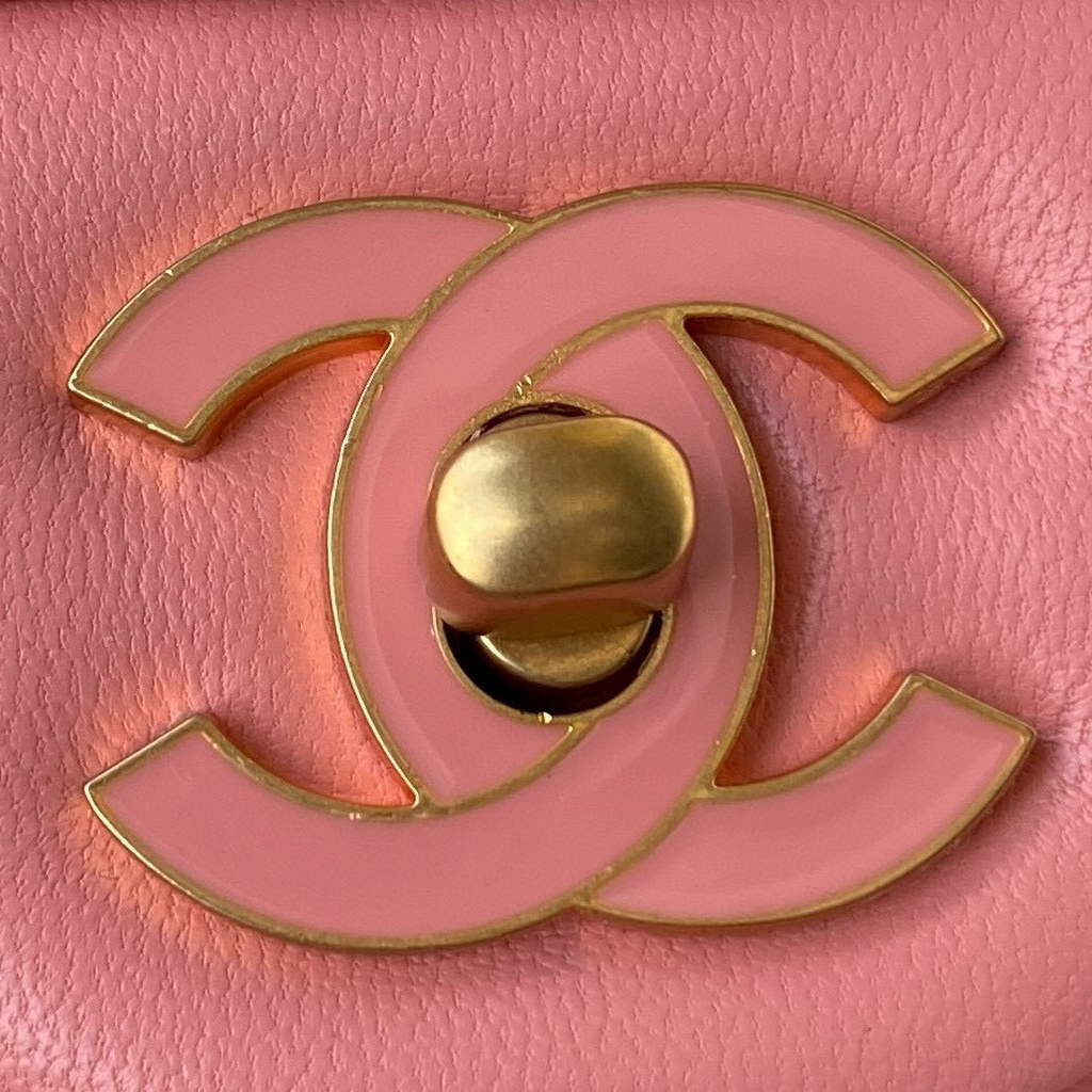 Chanel Flap Small Bag Lampskin Diamond AS1792 Pink | chanel flap bag lampskin diamond as1792 13
