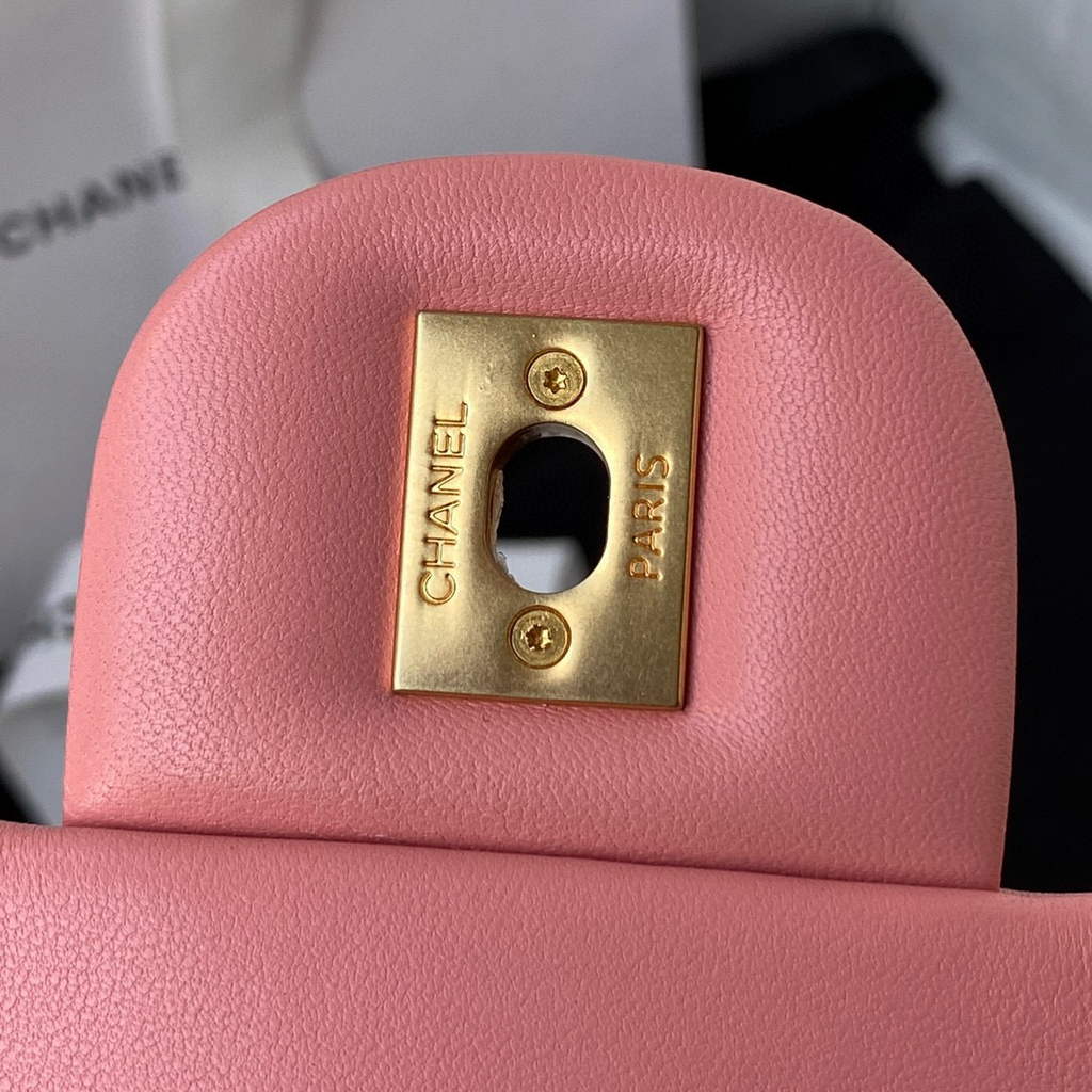 Chanel Flap Small Bag Lampskin Diamond AS1792 Pink | chanel flap bag lampskin diamond as1792 19