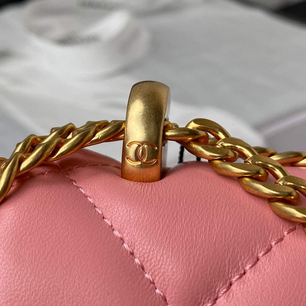 Chanel Flap Bag Lampskin Diamond AS1793 Pink | chanel flap bag lampskin diamond as1793 pink 6