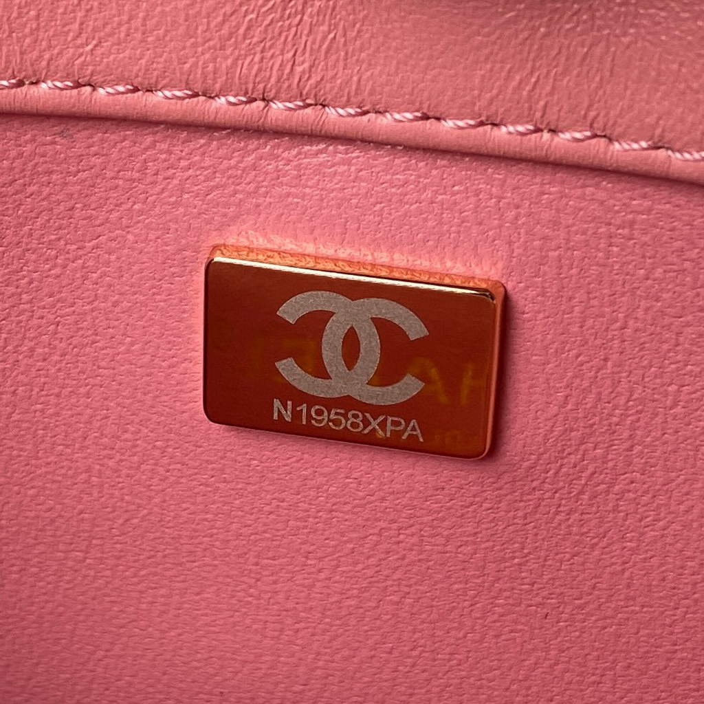 Chanel Flap Bag Lampskin Diamond AS1793 Pink | chanel flap bag lampskin diamond as1793 pink 9