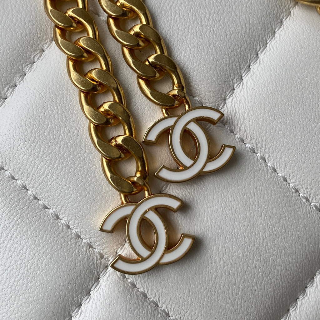 Chanel Flap Bag Lampskin Diamond AS1793 White | chanel flap bag lampskin diamond as1793 white 6