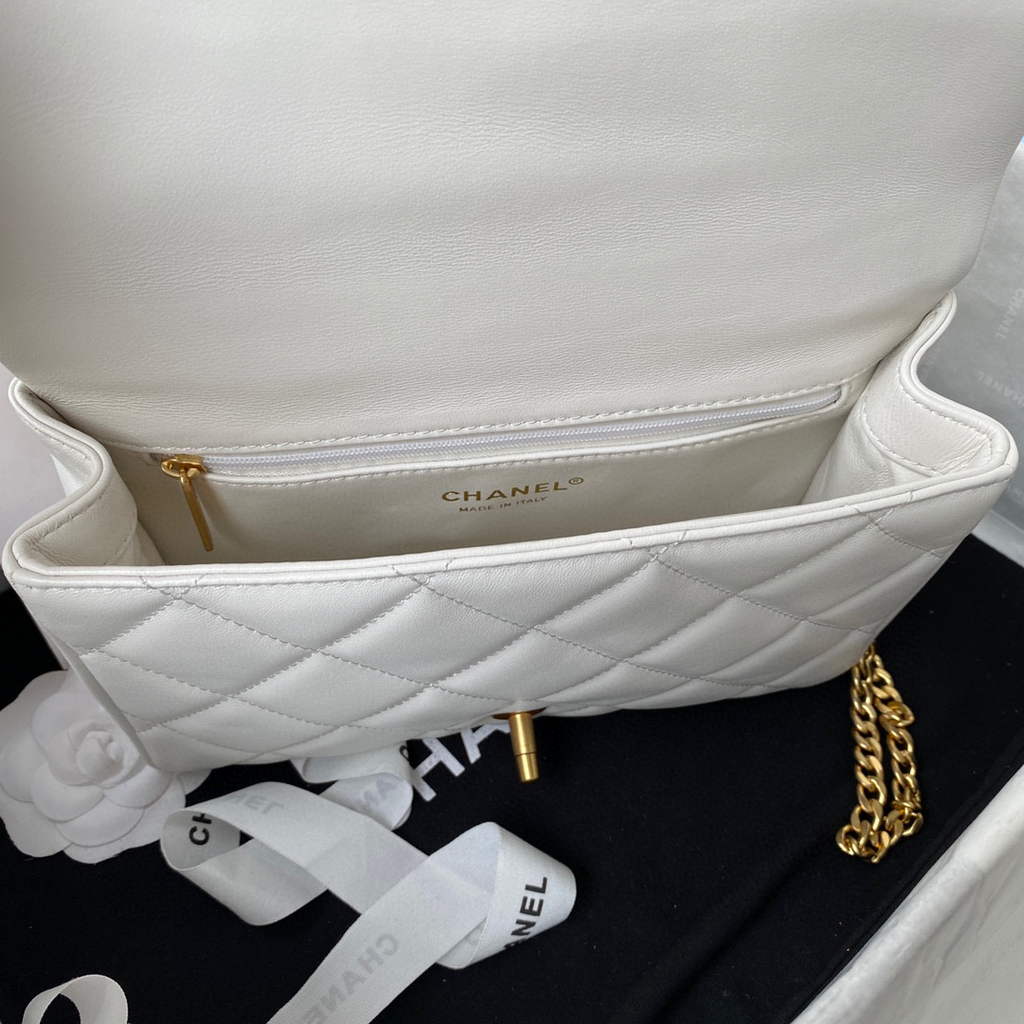 Chanel Flap Bag Lampskin Diamond AS1793 White | chanel flap bag lampskin diamond as1793 white 7