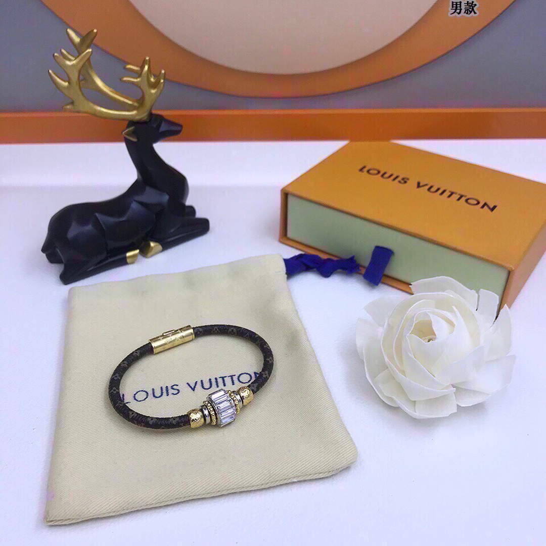 Louis Vuitton Bangle Bracelet Designer LV Jewelry L62570 | img 9492