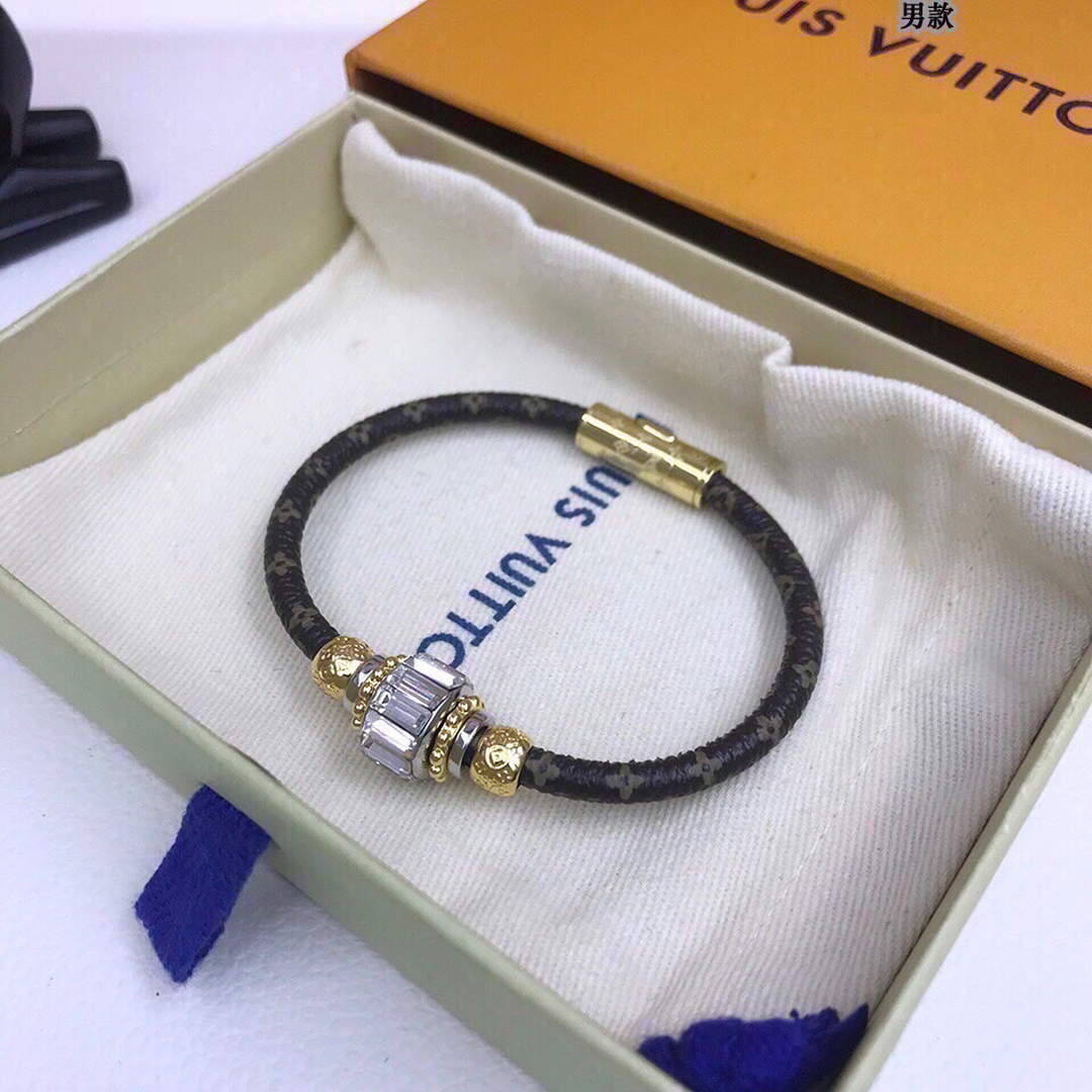 Louis Vuitton Bangle Bracelet Designer LV Jewelry L62570 | img 9493