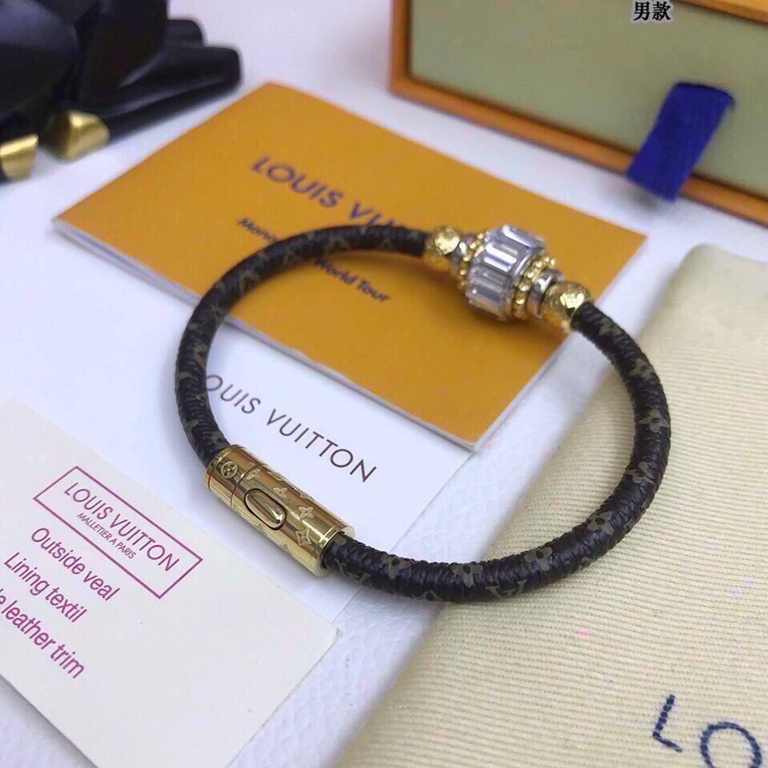 Louis Vuitton Bangle Bracelet Designer LV Jewelry L62570 | img 9497