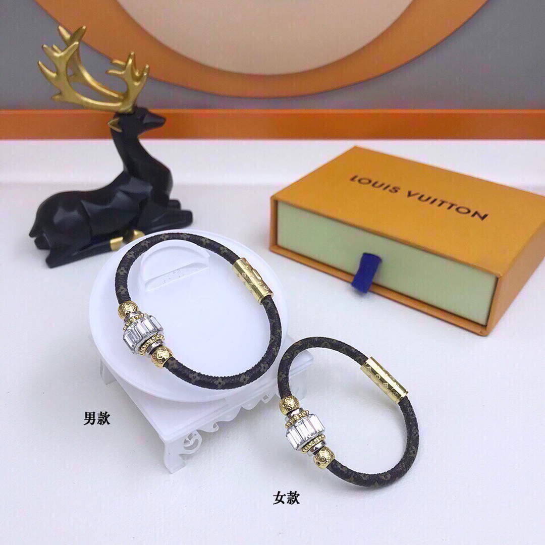 Louis Vuitton Bangle Bracelet Designer LV Jewelry L62570 | img 9498