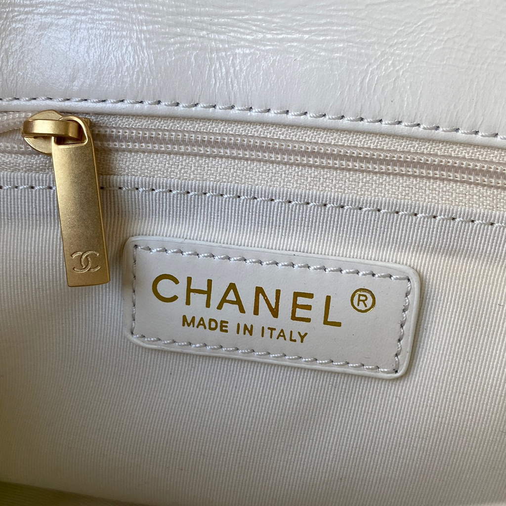 Chanel AS3000 Mini Flap Bag Calfskin White | chanel as3000 small flap bag lambskin 27