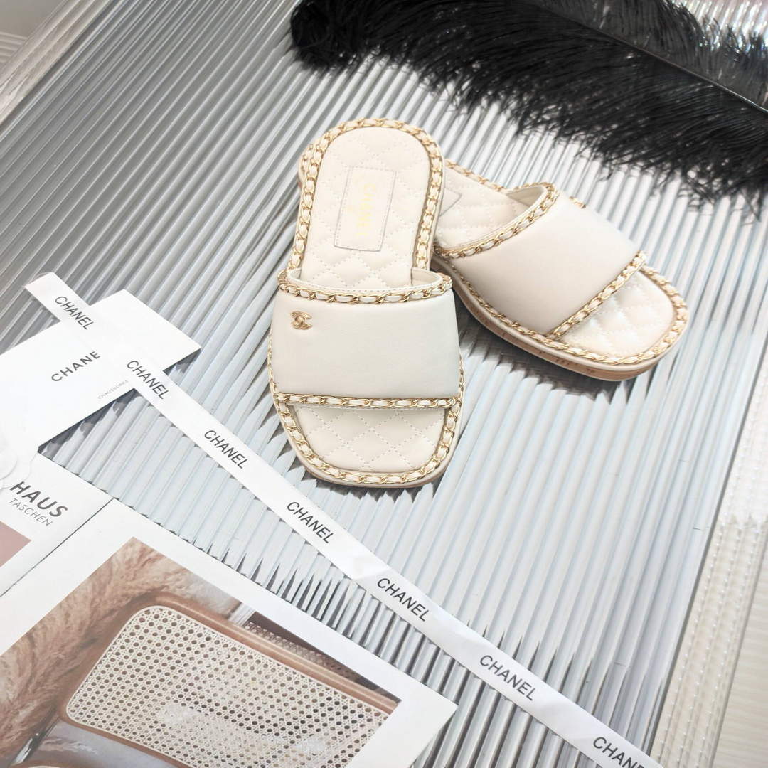 Chanel Women's Sandals Chanel Slippers Lambskin C90135 | chanel womens sandals chanel slippers lambskin 12