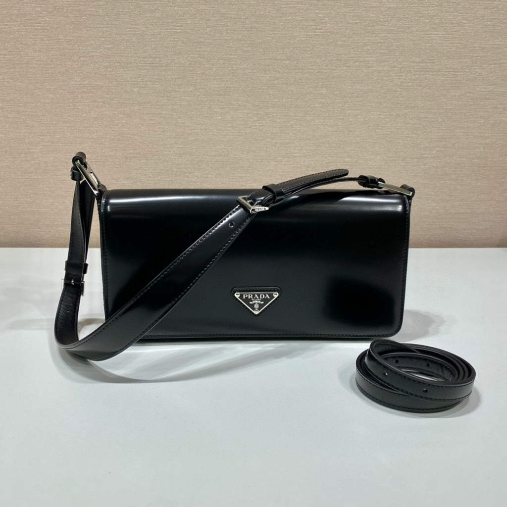 Prada 1BD323 Brushed leather Prada Femme bag Black | prada 1bd323 brushed leather prada femme bag 12