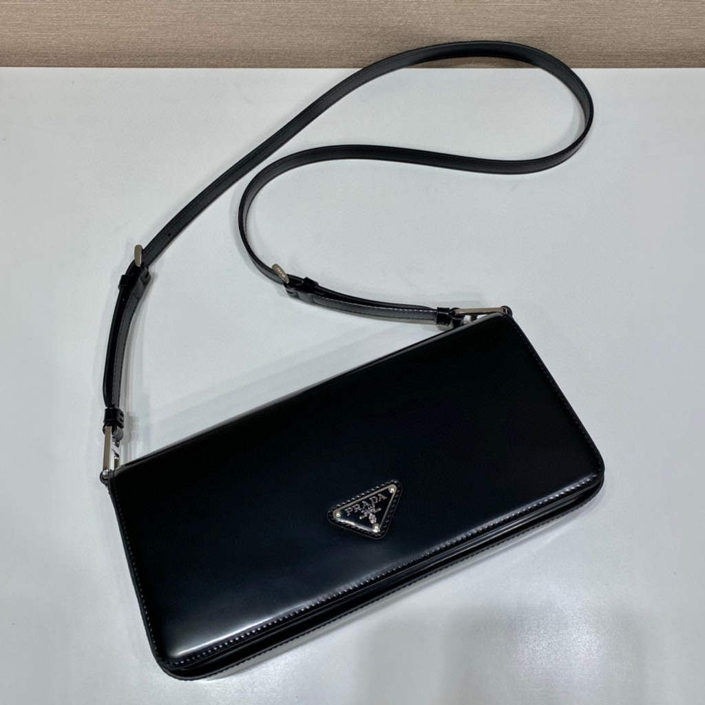 Prada 1BD323 Brushed leather Prada Femme bag Black | prada 1bd323 brushed leather prada femme bag 13