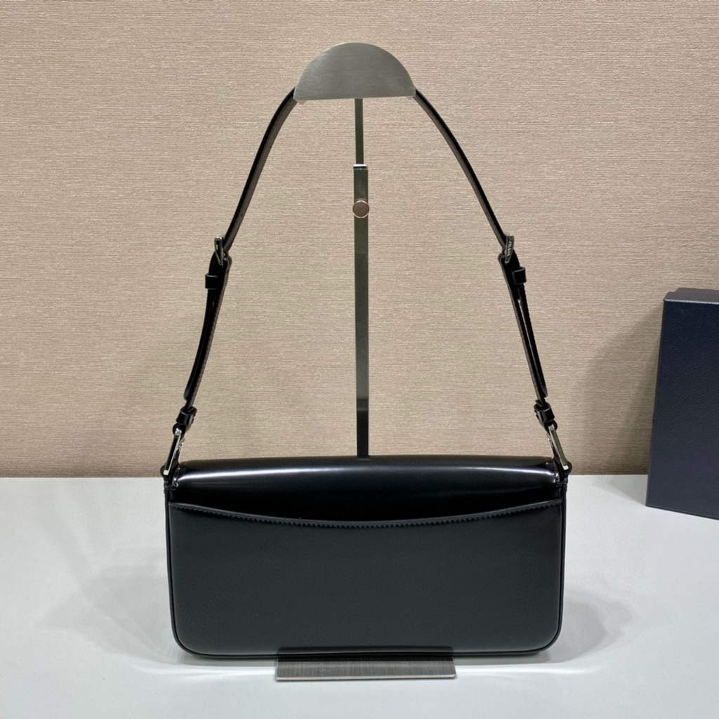 Prada 1BD323 Brushed leather Prada Femme bag Black | prada 1bd323 brushed leather prada femme bag 14