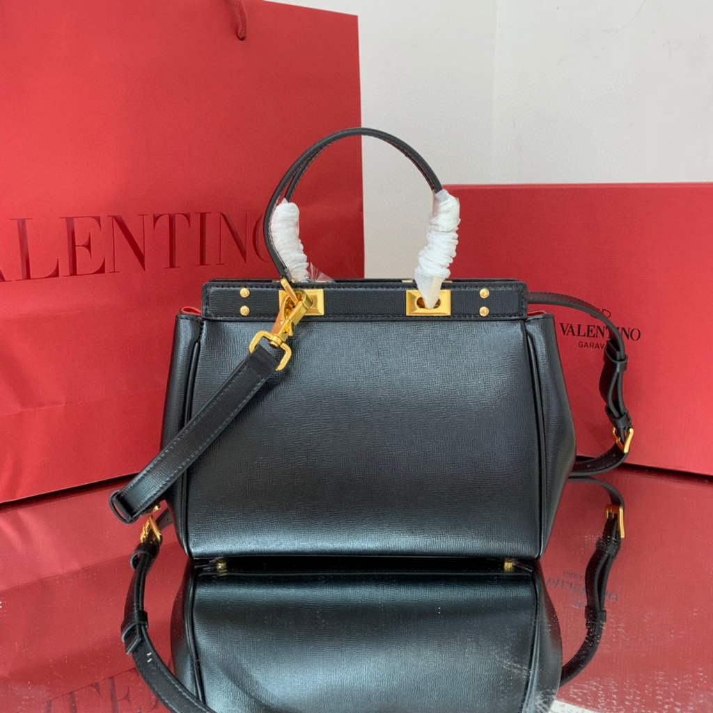 Valentino 4100 Medium Rockstud Alcove Handbag In Grainy Calfskin 2B0J41 Black | valentino 4100 medium rockstud alcove handbag in grainy calfskin red 11