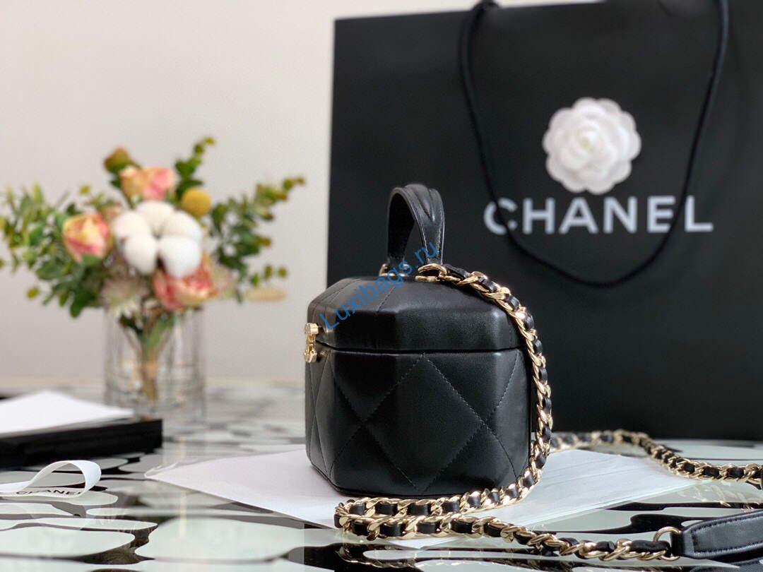 Chanel A99077 Vanity With Chain Lambskin Gold Tone Black | chanel a99077 vanity with chain lambskin gold tone black luxibags.ru 3