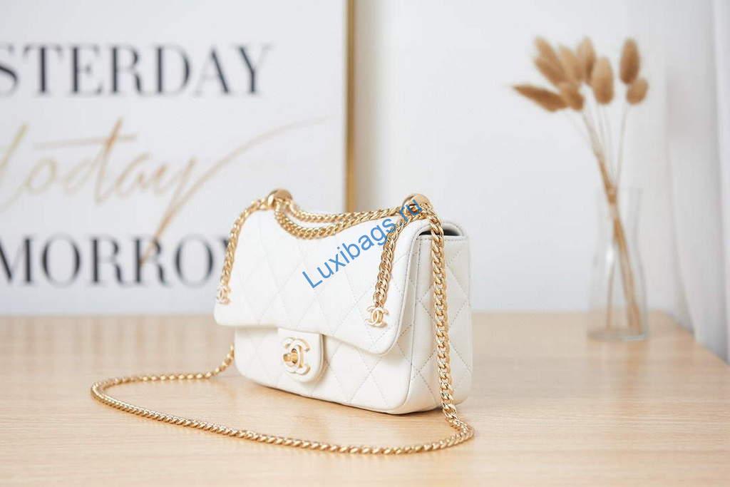 chanel as3114 flap bag lambskin white 3 Chanel AS3114 Flap Bag Lambskin White | chanel as3114 flap bag lambskin luxibags.ru 41