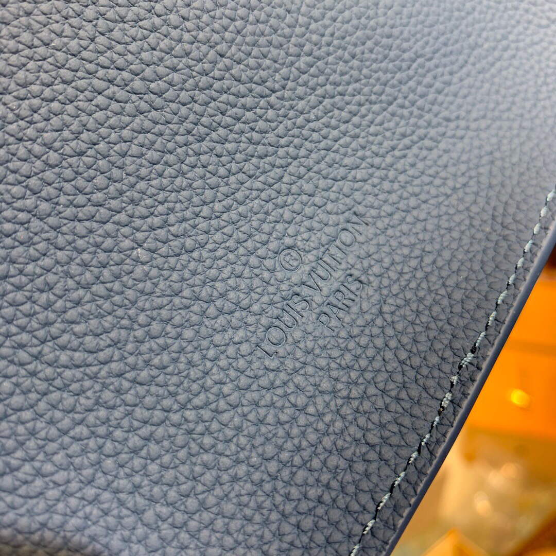 LV M59625 Louis Vuitton New Sling Bag Gray | luxibags.ru 1420