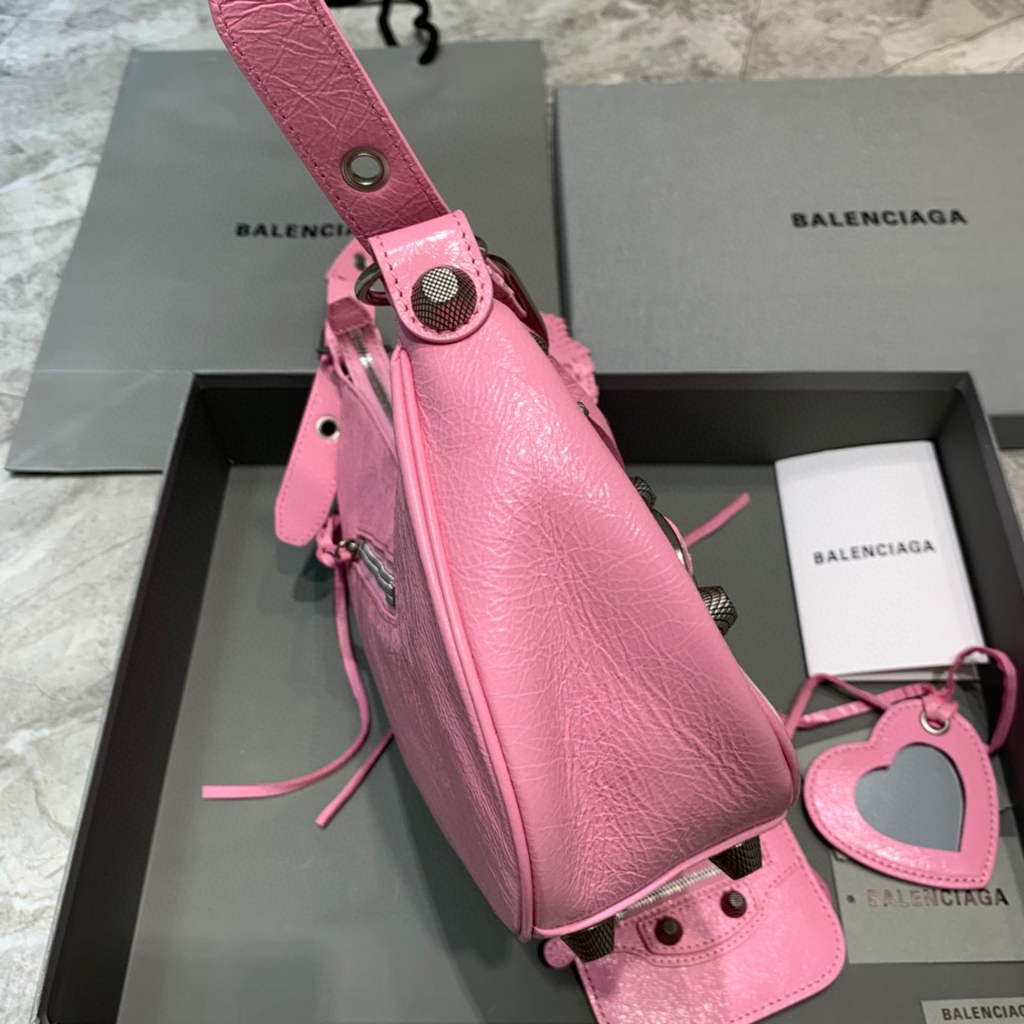 Balenciaga 67130723 Women's Le Cagole Small Shoulder Bag Arena lambskin In Pink | luxibags.ru 694