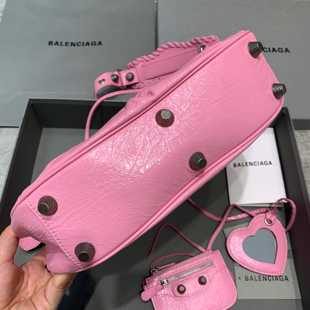 Balenciaga 67130723 Women's Le Cagole Small Shoulder Bag Arena lambskin In Pink | luxibags.ru 695
