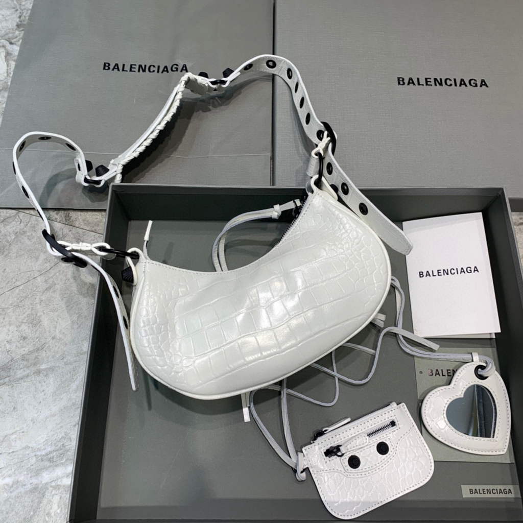Balenciaga 700940210 Women's Neo Cagole XS Handbag in White Crocodile lambskin | luxibags.ru 732