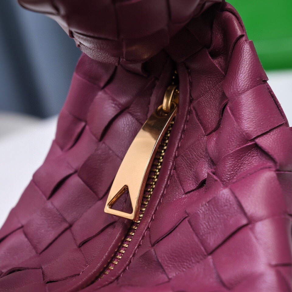 Bottega Veneta BV 651876 mini Jodie Wine Red | bottega veneta bv 651876 mini jodie 095