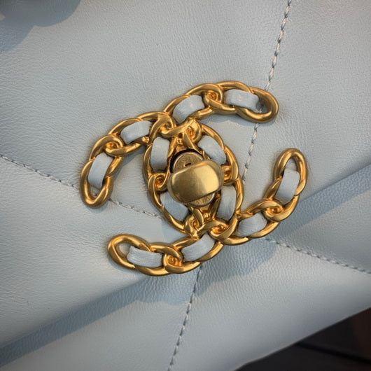Chanel As1160 Chanel 19 Handbag Flap Lambskin Lake Light Blue | chanel as1160 chanel 19 handbag flap lambskin silvery 125