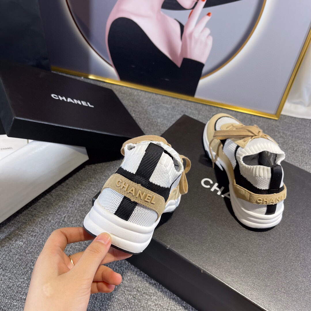 Chanel Men Women's Sneaker Shoes G38750 Tan and White Calfskin | chanel men womens sneaker shoes calfskin g38750 008