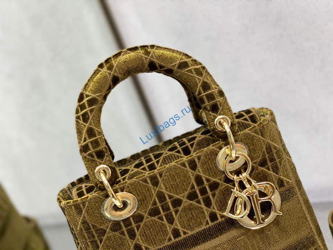 Dior M0565 Medium Lady D-lite Embroidery Bag | dior m0565 medium lady d lite embroidery bag 74