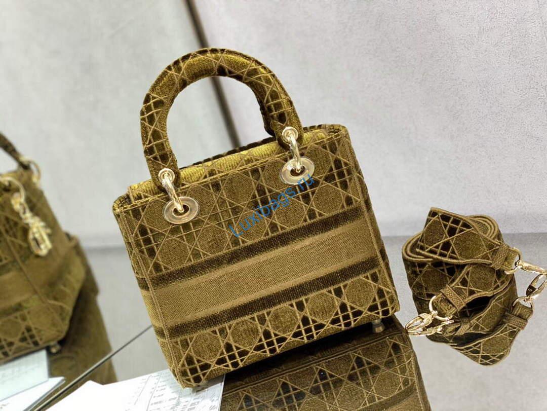 Dior M0565 Medium Lady D-lite Embroidery Bag | dior m0565 medium lady d lite embroidery bag 75
