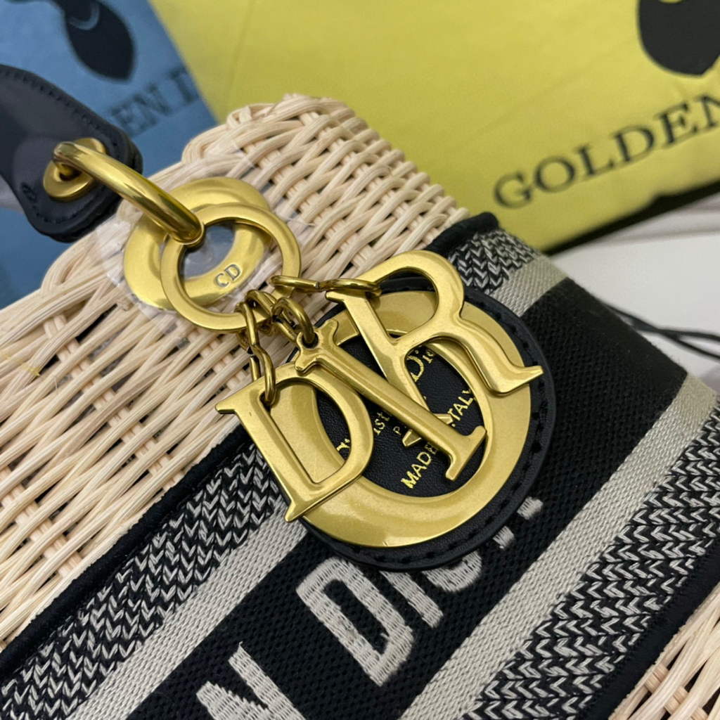 Dior M0565 Medium Lady Dior Bag Natural Wicker Black | dior m0565 medium lady dior bag natural wicker black 005