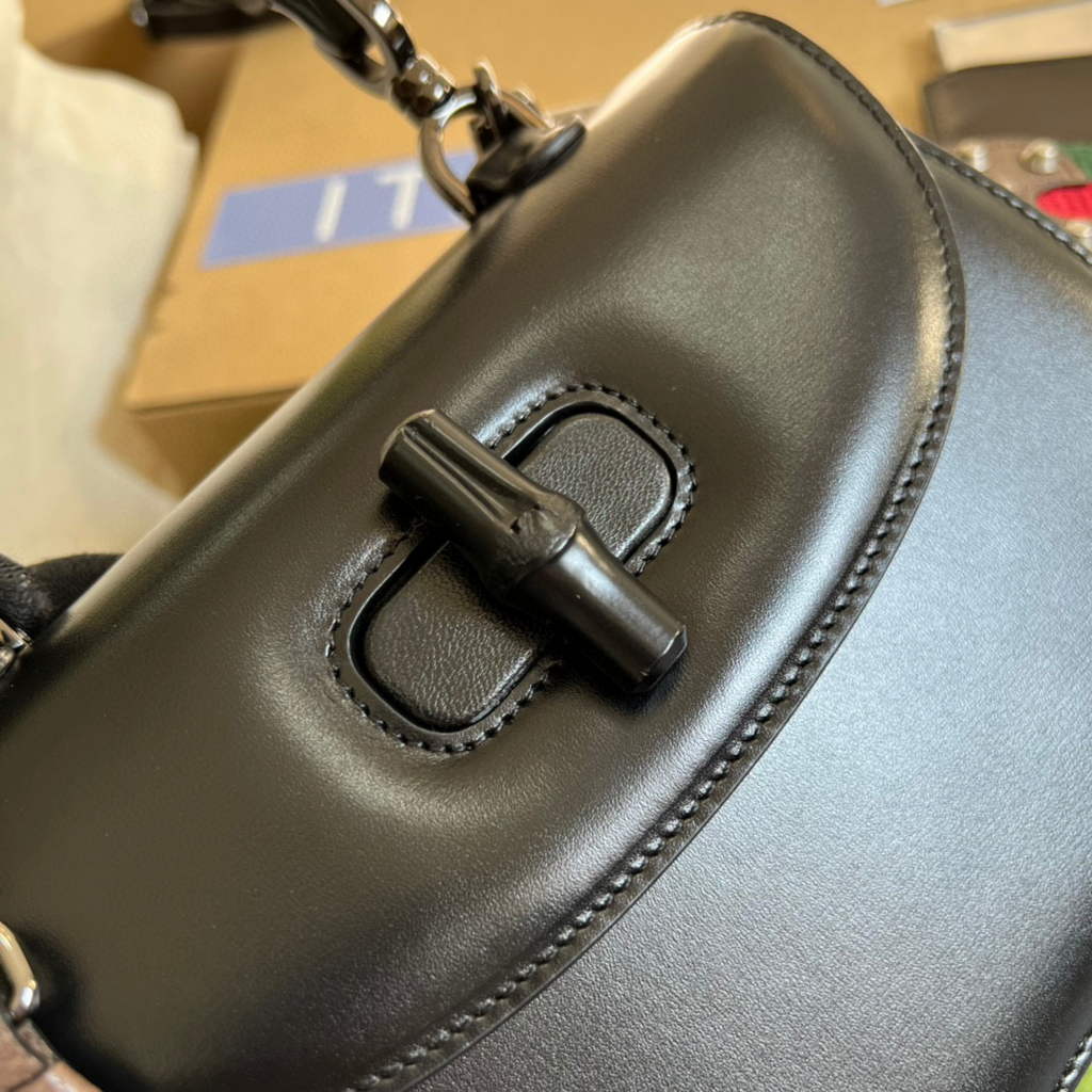 Gucci Bamboo1947 small top handle bag 675797 Black slivery | gucci bamboo1947 small top handle bag 675797 023