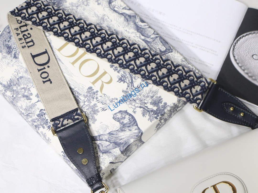 Dior M9320 Large Dior Bobby Bag Latte Box Calfskin With Blue Oblique Embroidered Strap | luxibags.ru 192