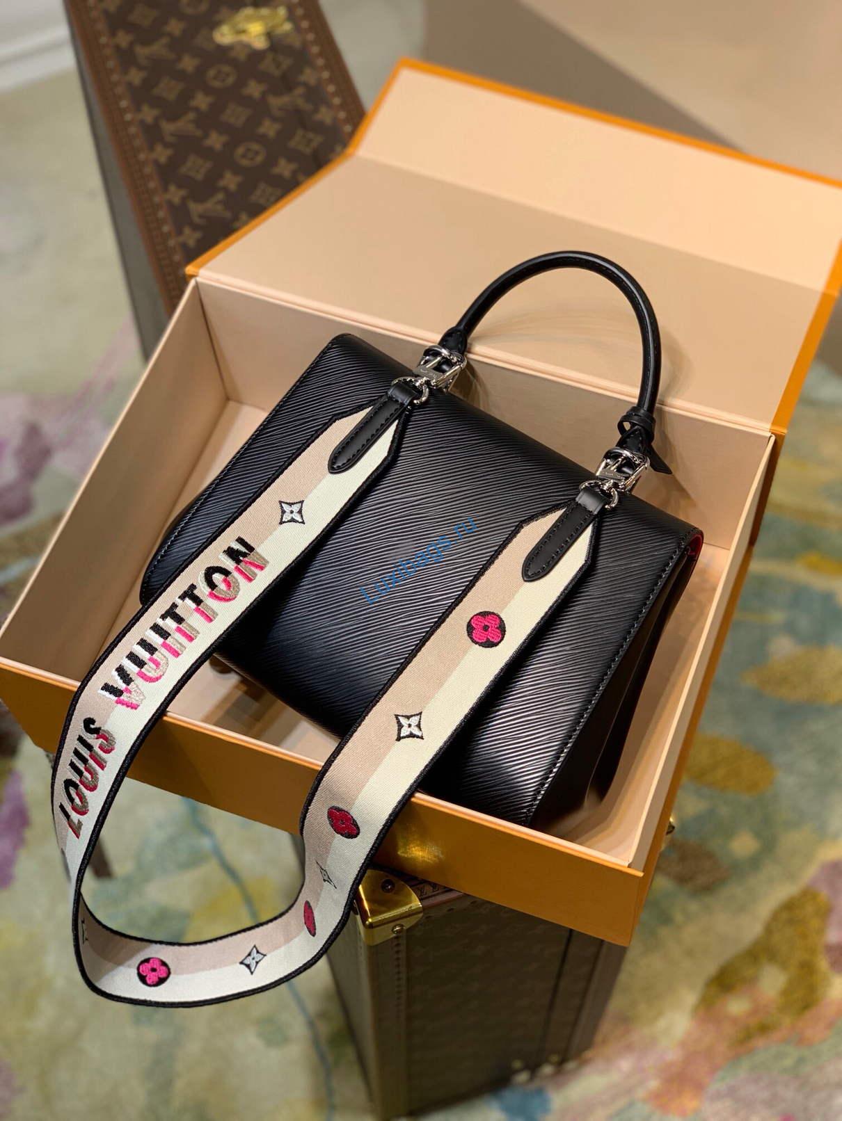 LV M59134 Louis Vuitton Cluny BB Handbag Black | lv m59134 louis vuitton cluny bb handbag black 003