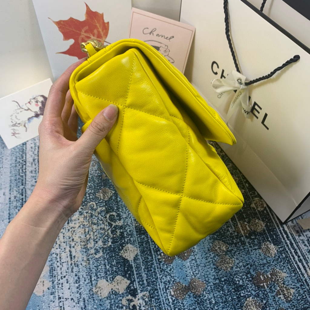 Chanel 19 Maxi Handbag Lambskin Gold AS1162 Yellow | chanel 19 maxi handbag lambskin gold as1162 65