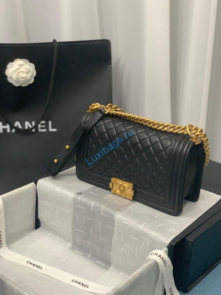 Chanel A67086 Boy Handbag Black Leather Gold | chanel a67086 boy handbag black leather 01