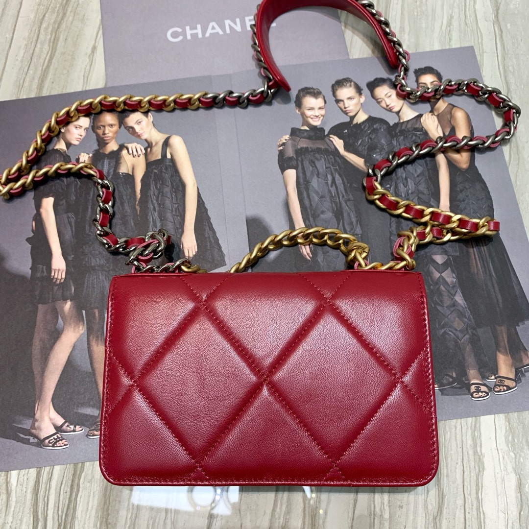 Chanel A86092 WOC Chain Wallet Bag Lambskin Wine Red | chanel a86092 woc bag lambskin 010