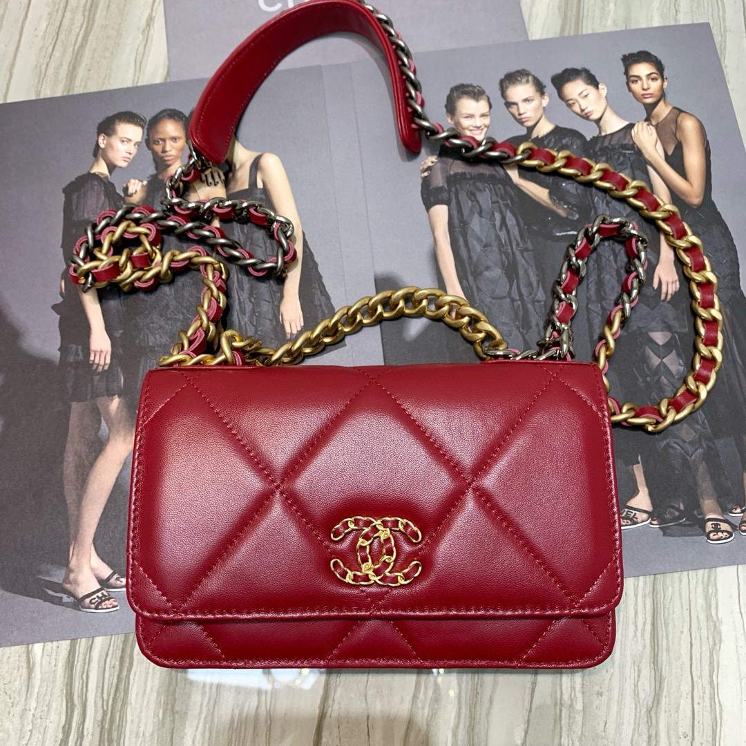 Chanel A86092 WOC Chain Wallet Bag Lambskin Wine Red | chanel a86092 woc bag lambskin 011