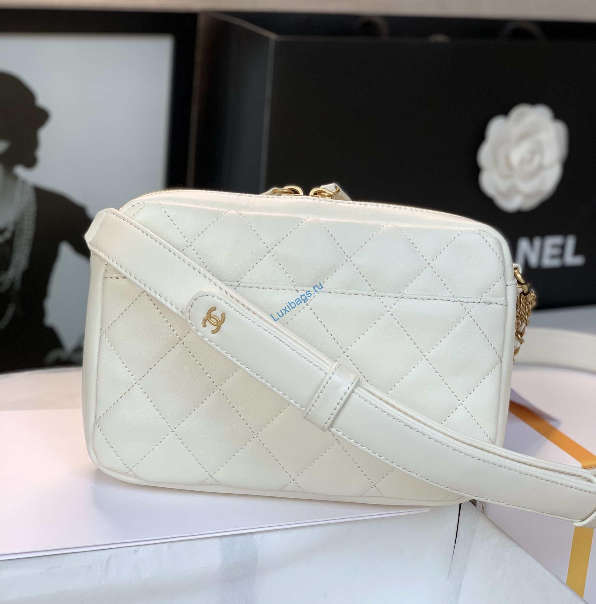 Chanel Camera Case AS2923 Bag White | chanel camera case as2923 bag white 002