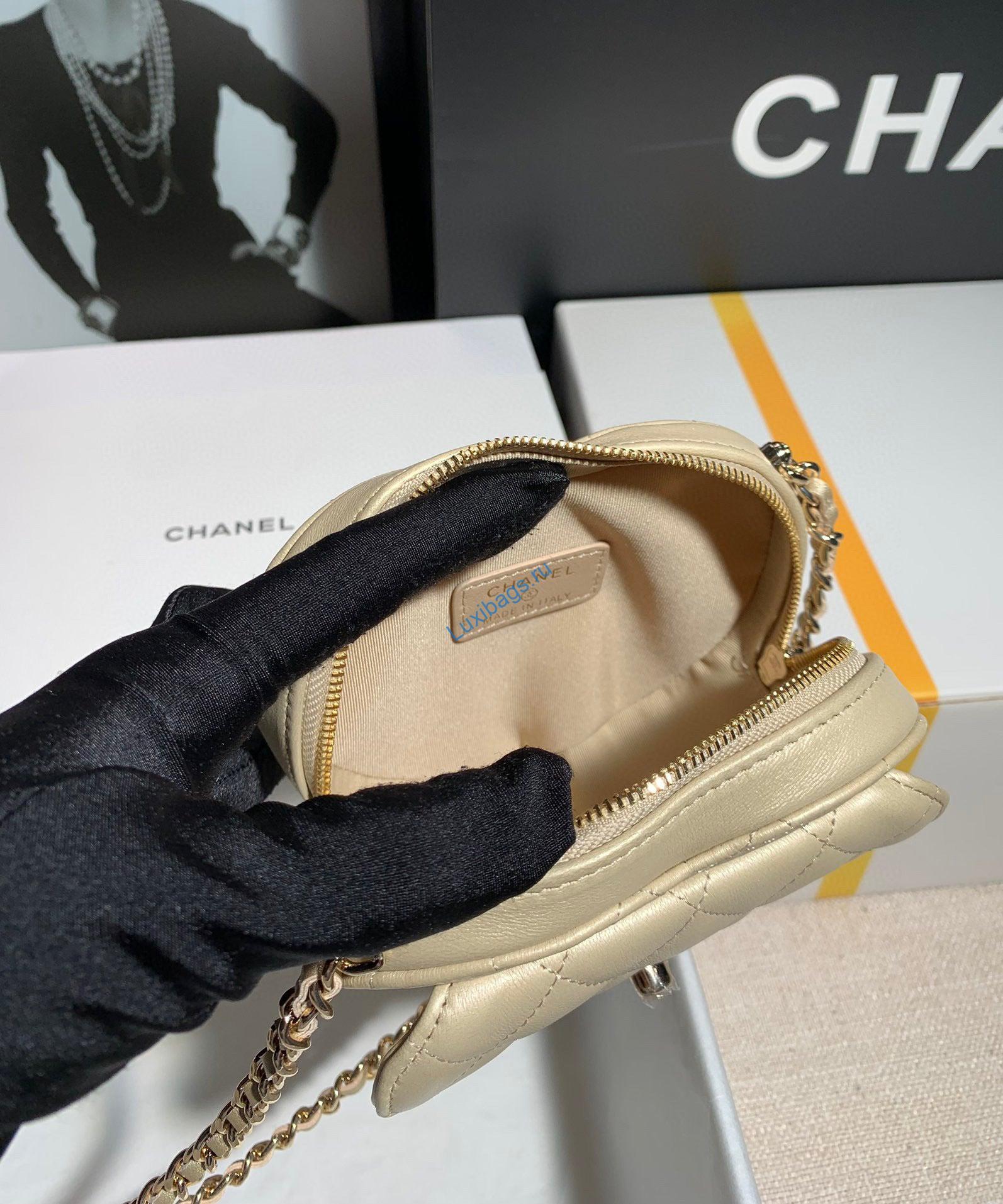 Chanel AP2784 Heart Clutch with Chain Lambskin Gold-Tone Metal Gold | chanelap2784heartclutchwithchainlambskingold tonemetal 09