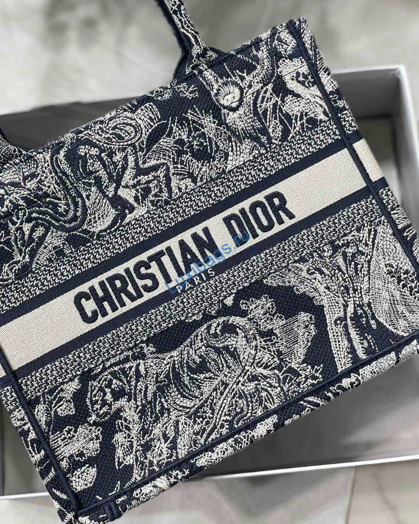 Dior Book Tote M1265 Small Toile De Jouy Embroidery Blue | dior book tote m1265 small dior toile de jouy reverse embroidery 42