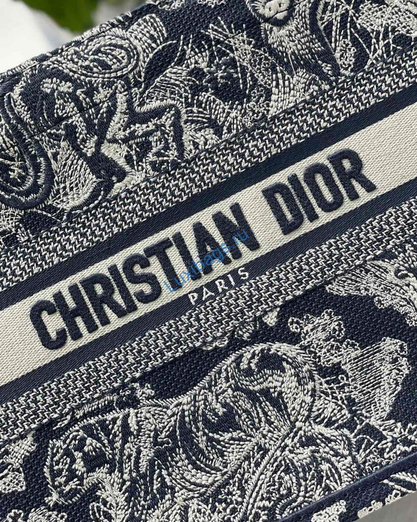 Dior Book Tote M1265 Small Toile De Jouy Embroidery Blue | dior book tote m1265 small dior toile de jouy reverse embroidery 43