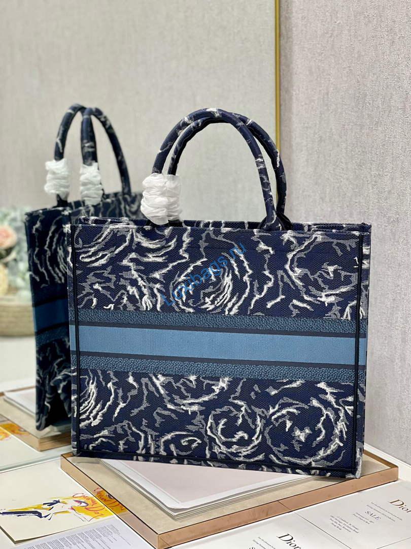 Dior M1286 Large Book Tote Blue Dior Roses embroidery | dior m1286 large dior book tote blue dior roses embroidery 07