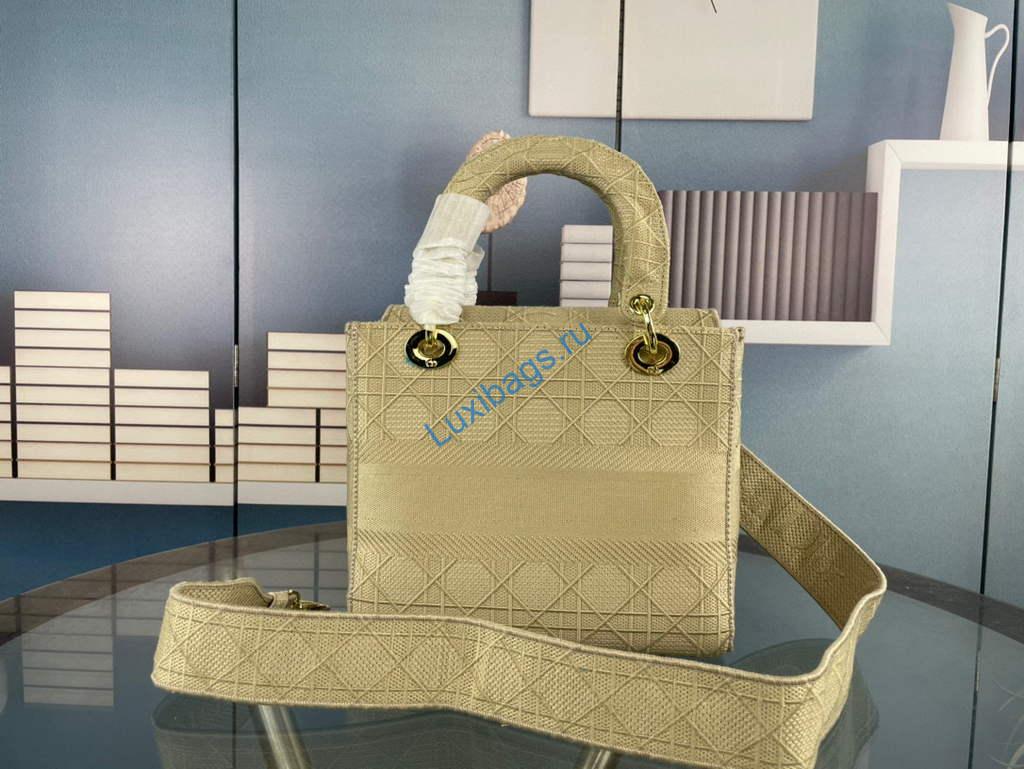 Dior M0565 Medium Lady D-Life Bag Cannage Embroidery Light Yellow | dior medium lady d life bag m0565 cannage embroidery 030