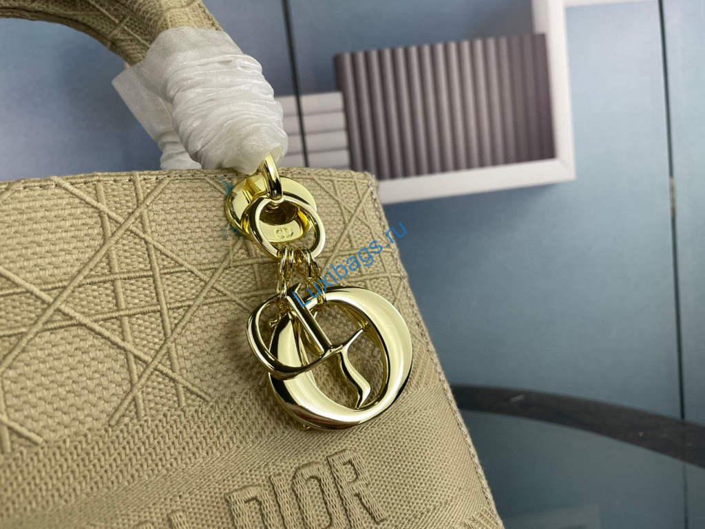 Dior M0565 Medium Lady D-Life Bag Cannage Embroidery Light Yellow | dior medium lady d life bag m0565 cannage embroidery 032