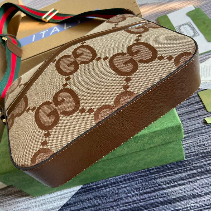 Gucci 675891 Messenger bag with jumbo GG Brown | gucci 675891 messenger bag with interlocking g 017