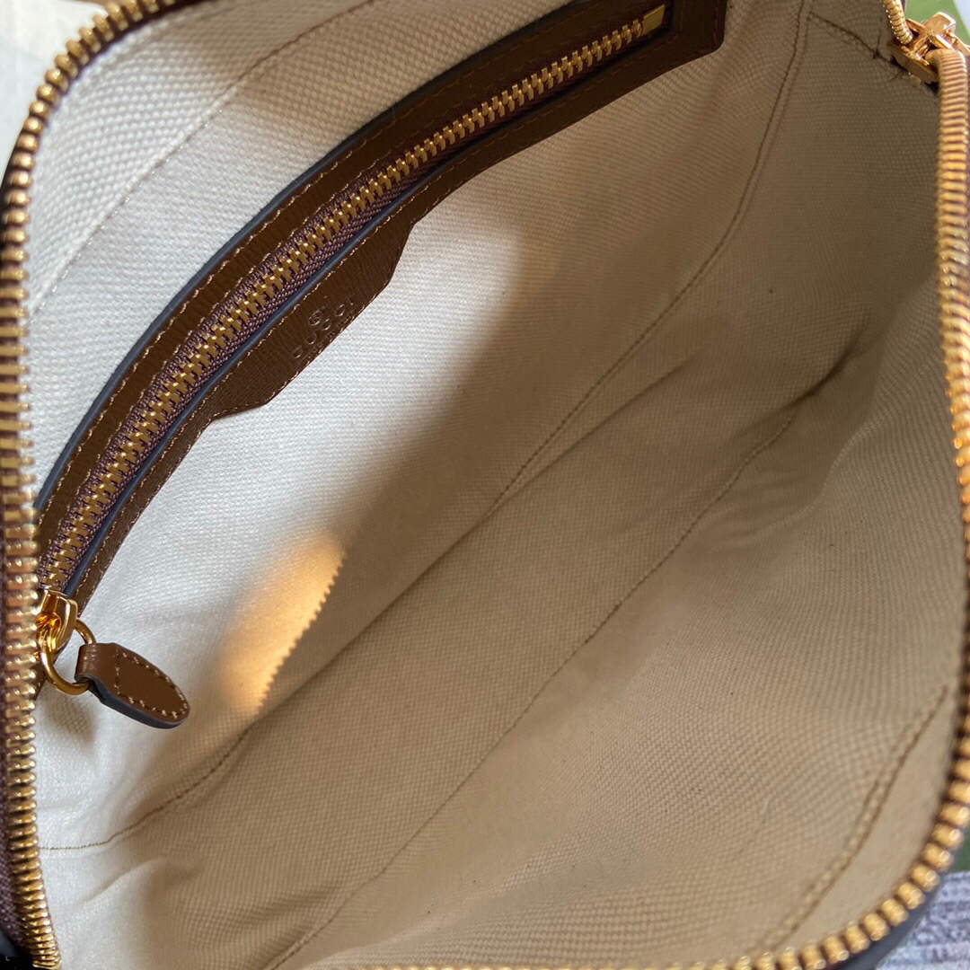 Gucci 675891 Messenger bag with jumbo GG Brown | gucci 675891 messenger bag with interlocking g 020