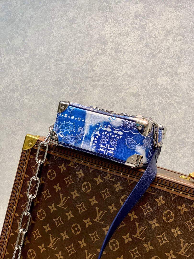 LV M20557 Louis Vuitton Mini Soft Trunk Blue | lv m20557 louis vuitton mini soft trunk blue 004