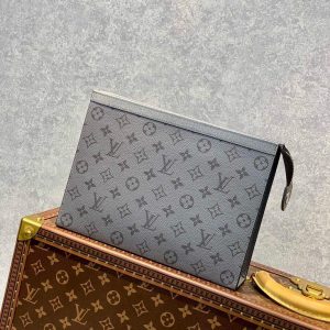 LV M30840 Louis Vuitton Pochette Voyage MM Taiga leather