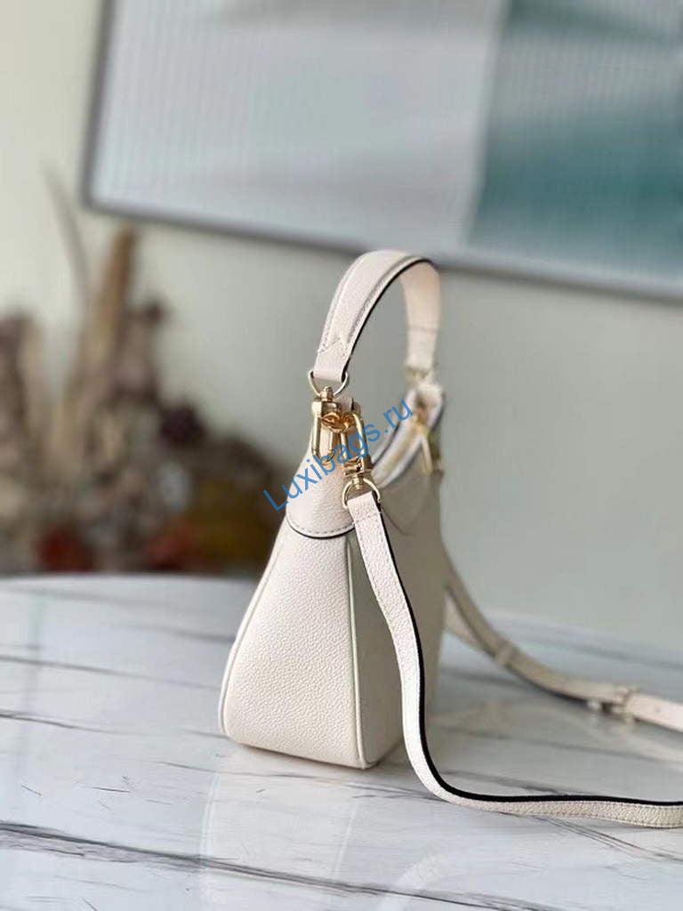 Louis Vuitton LV M46099 Bagatelle Bag Cream | lv m46091 louis vuitton bagatelle bb bag beige 02