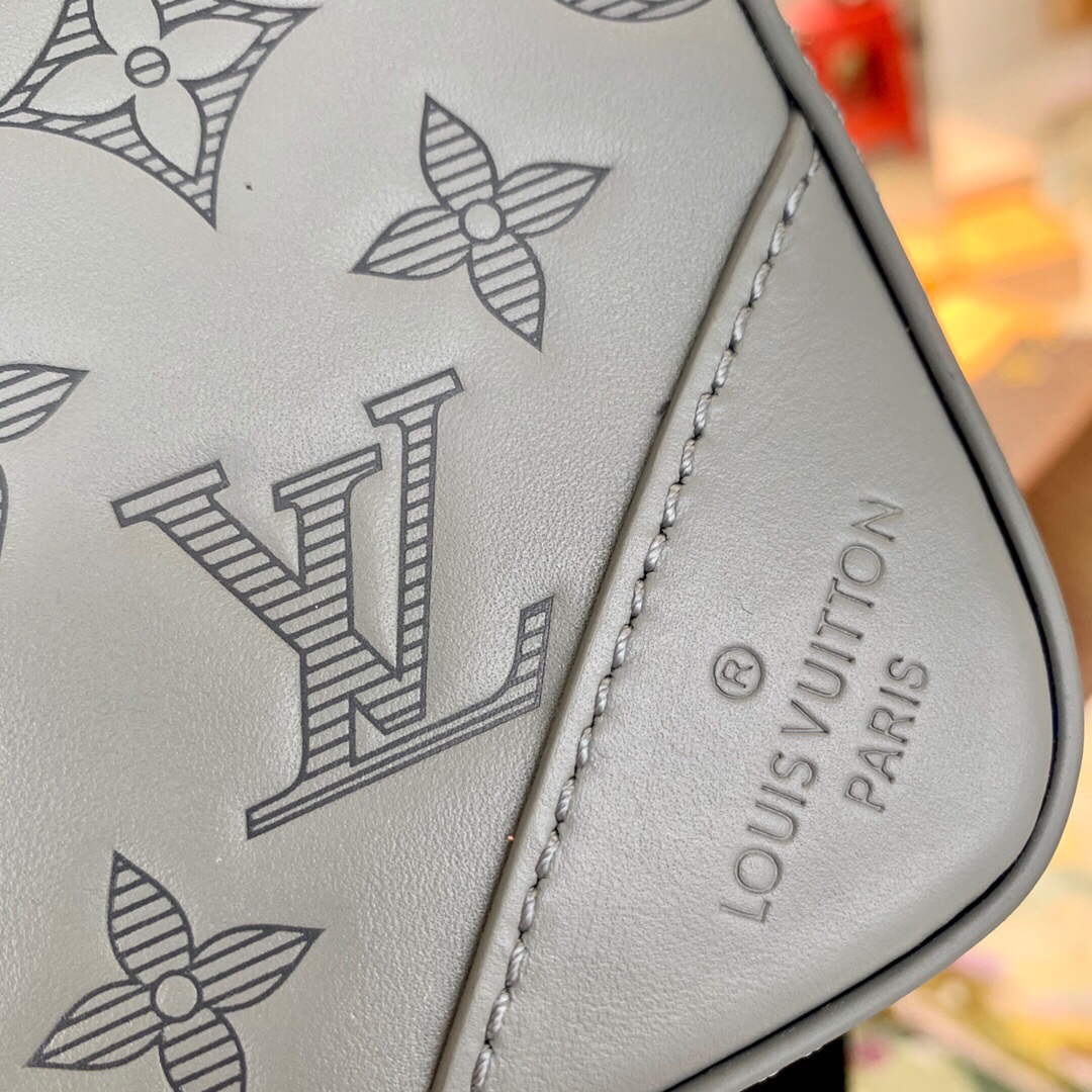 LV M46104 Louis Vuitton Duo Messenger | lv m46104 louis vuitton duo messenger 007