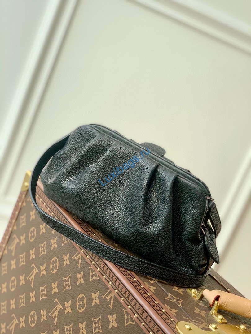 LV M80093 Louis Vuitton Scala Mini Pouch Bag M80497 Black | lv m80093 louis vuitton scala mini pouch bag m80497 black 002
