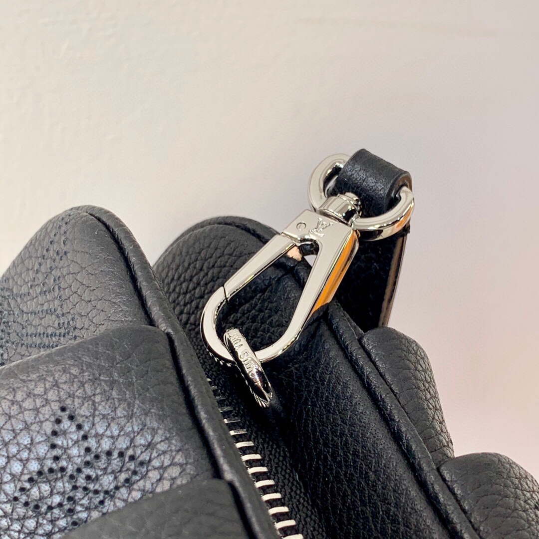 LV M80093 Louis Vuitton Scala Mini Pouch Bag M80497 Black | lv m80093 louis vuitton scala mini pouch bag m80497 black 006